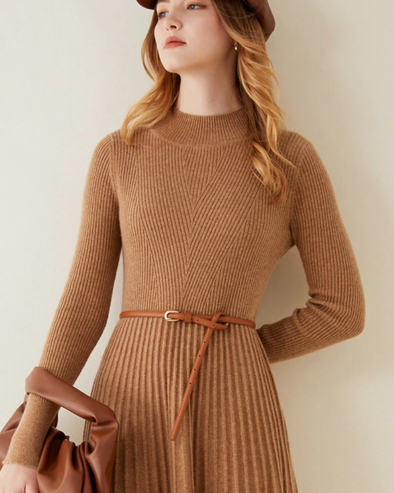 Reines Kaschmir-Ausgestelltes Kleid